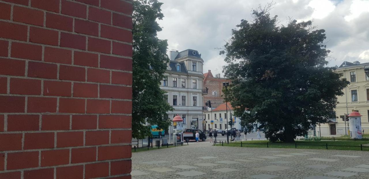 Astronomiczny Apartament , Mieszkanie 2 Pokojowe. Parking. Торунь Экстерьер фото